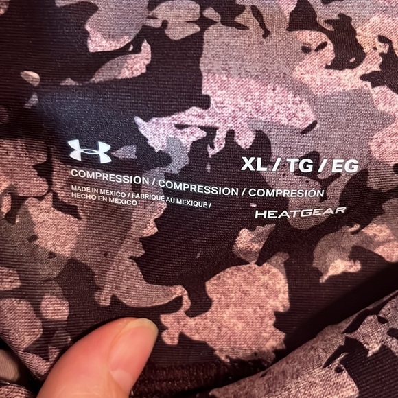 Under Armor Heat Gear Mesh Leggings - Picture 2 of 5